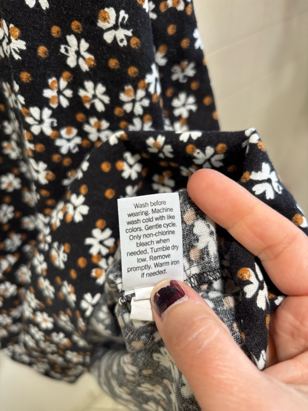 Black Floral Midi Dress Size OX Size 12P White Floral Artsy Feminine Summer - Picture 7 of 9